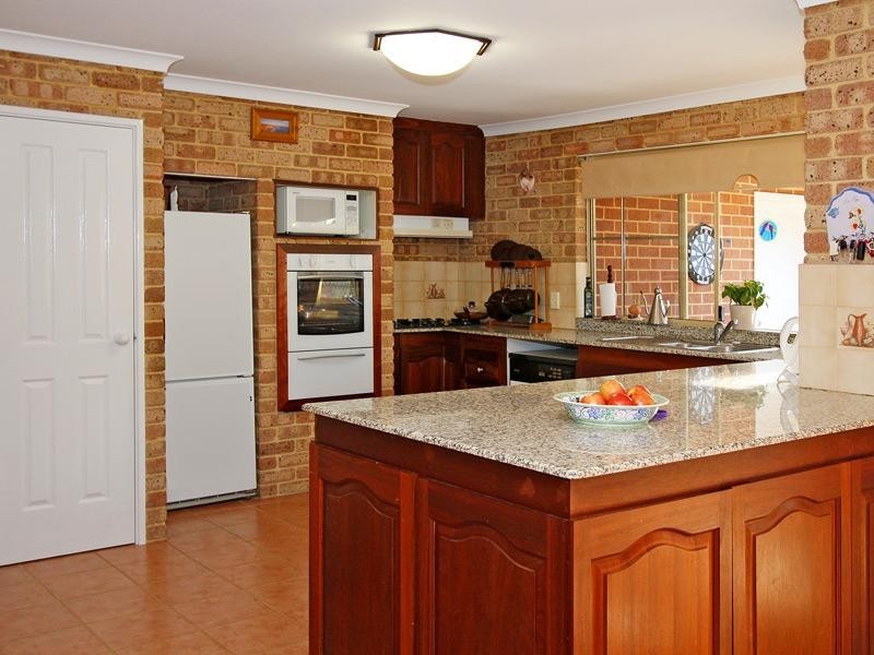 8 Iseo Place, Joondalup WA 6027
