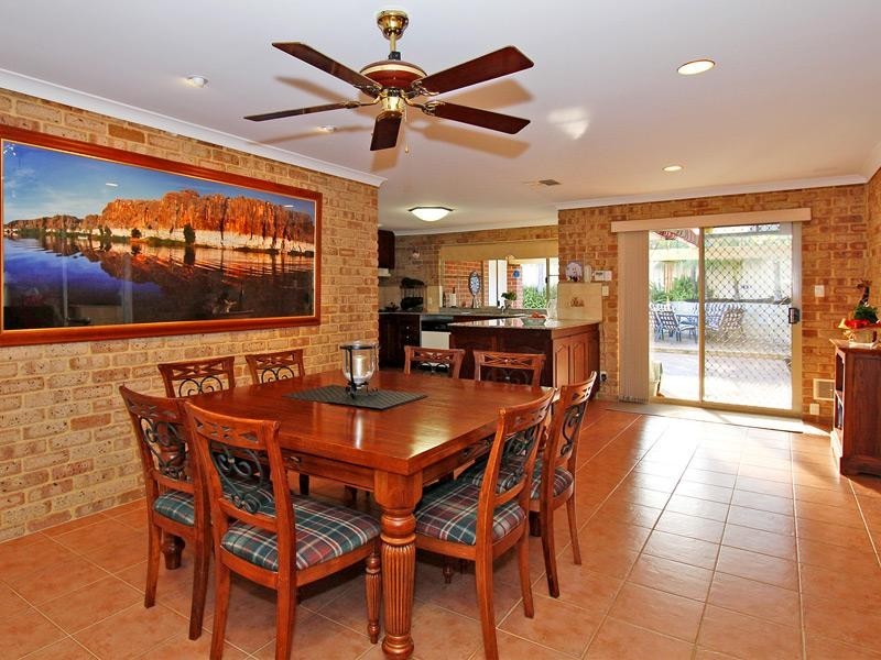 8 Iseo Place, Joondalup WA 6027