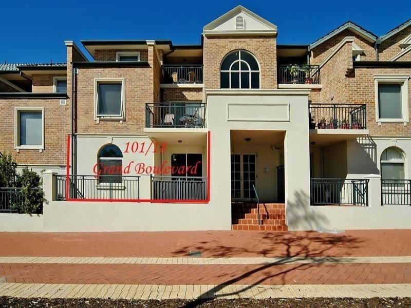 18/101 Grand Boulevard, Joondalup WA 6027