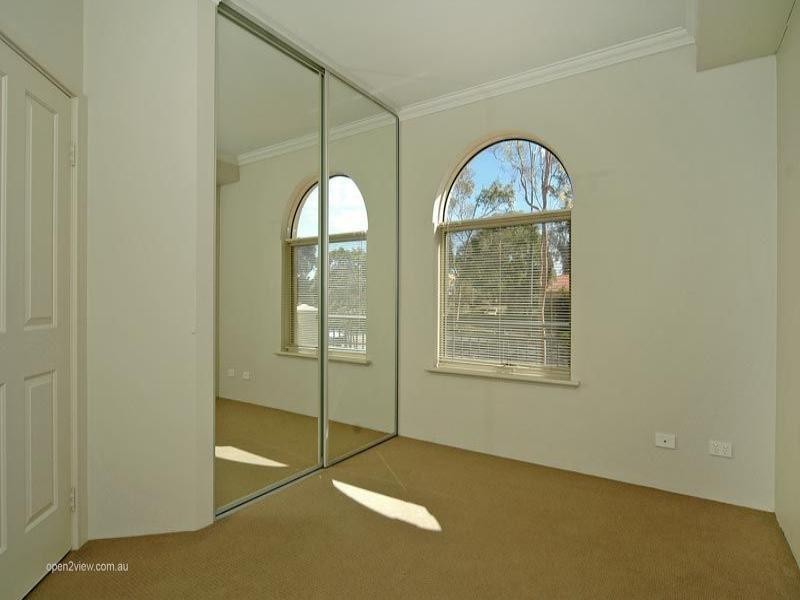 18/101 Grand Boulevard, Joondalup WA 6027