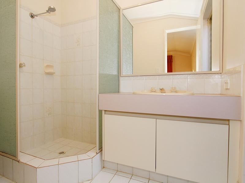 21 Amos Road, Wanneroo WA 6065