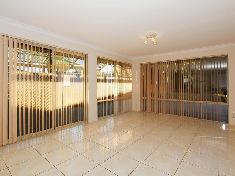 21 Amos Road, Wanneroo WA 6065