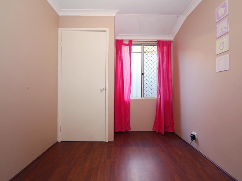 21 Amos Road, Wanneroo WA 6065