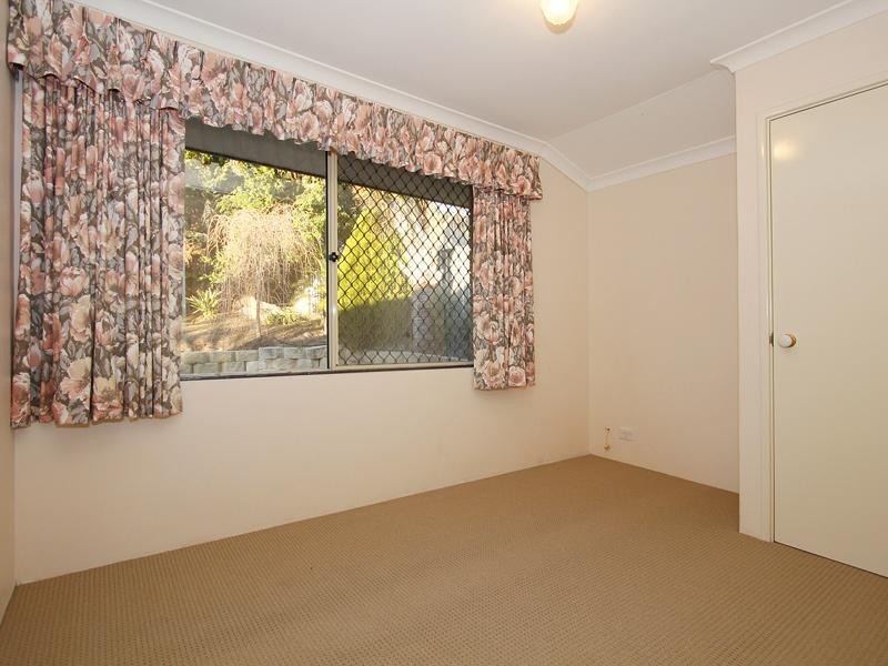 21 Amos Road, Wanneroo WA 6065