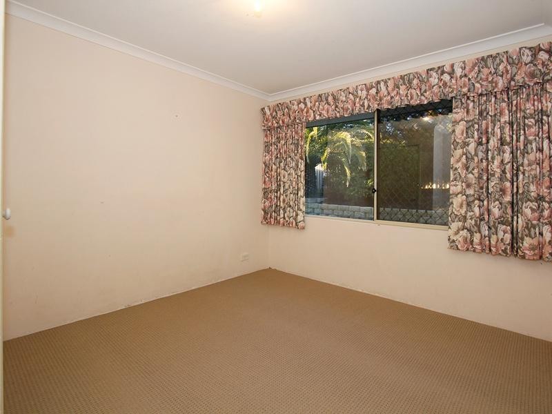 21 Amos Road, Wanneroo WA 6065