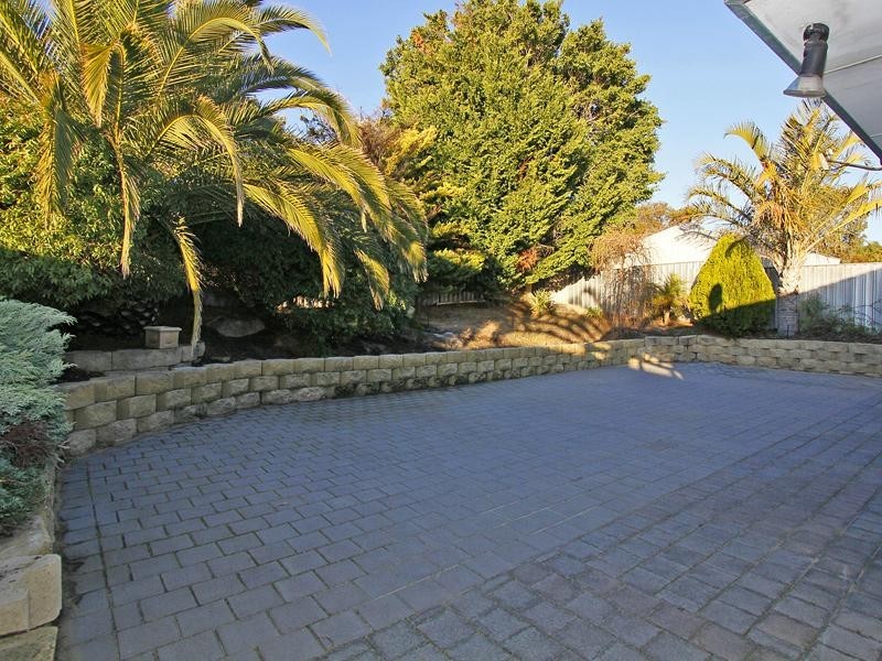 21 Amos Road, Wanneroo WA 6065
