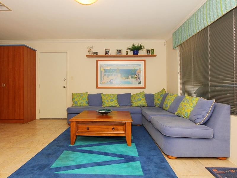 47 Palmerston Crescent, Tapping WA 6065