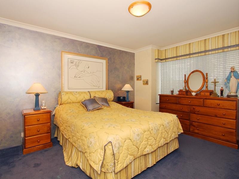 47 Palmerston Crescent, Tapping WA 6065