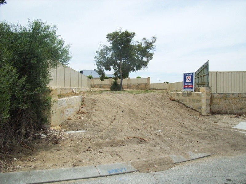 12 Derwent Meander, Joondalup WA 6027