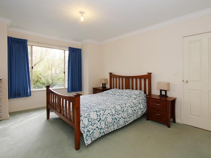 5 Swiftsure Place, Currambine WA 6028