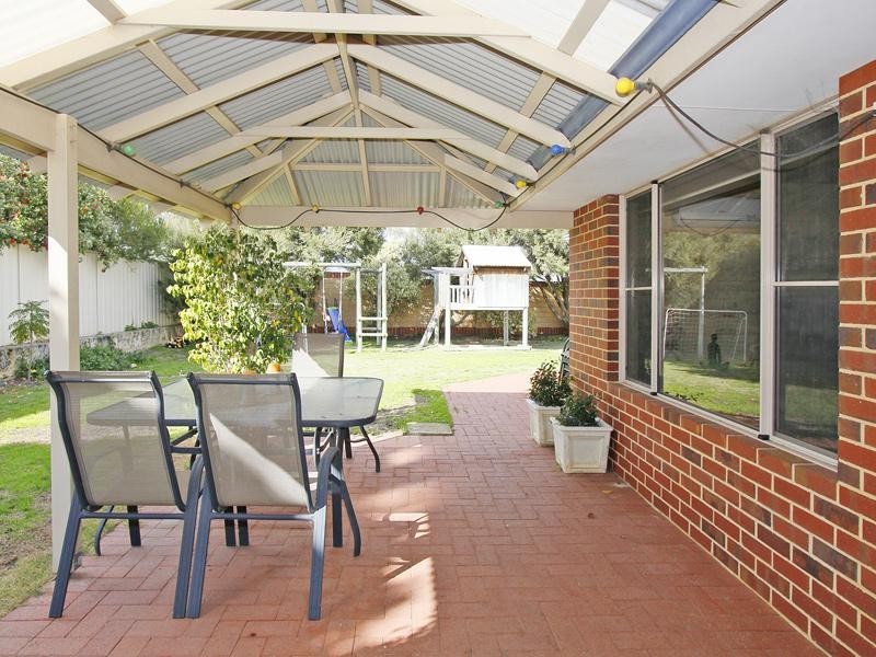 5 Swiftsure Place, Currambine WA 6028