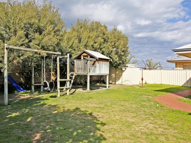 5 Swiftsure Place, Currambine WA 6028