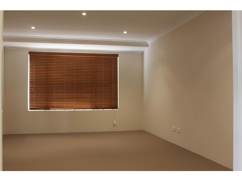 34 Galileo Avenue, Tapping WA 6065