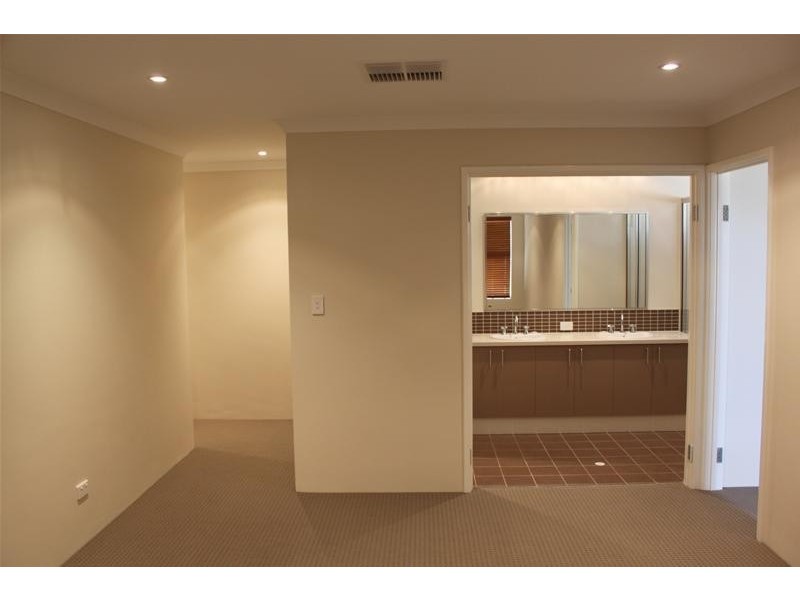 34 Galileo Avenue, Tapping WA 6065