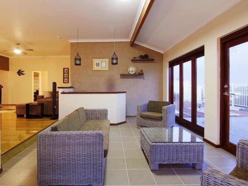 64 Otisco Crescent, Joondalup WA 6027