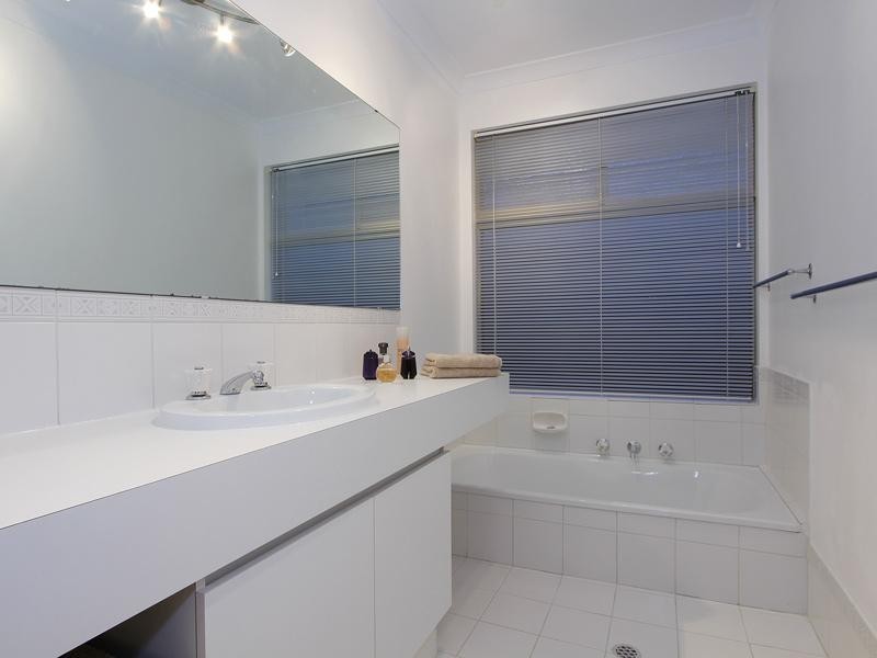 64 Otisco Crescent, Joondalup WA 6027