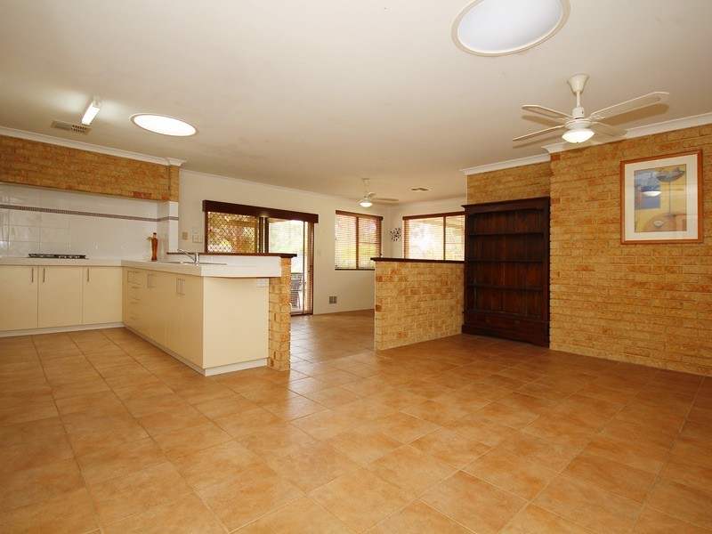 4 Ullswater Glade, Joondalup WA 6027