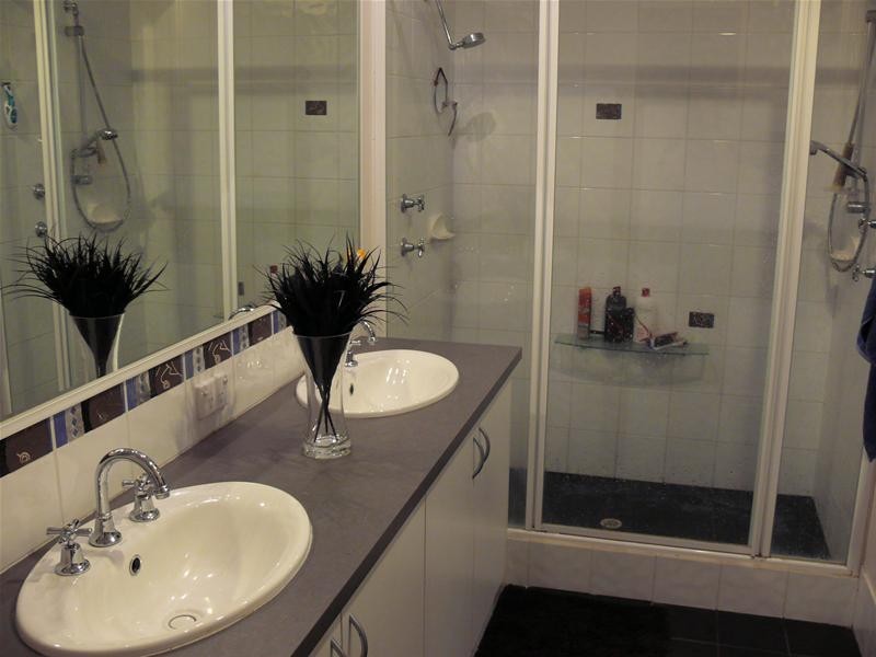 52 Litchfield Crescent, Carramar WA 6031