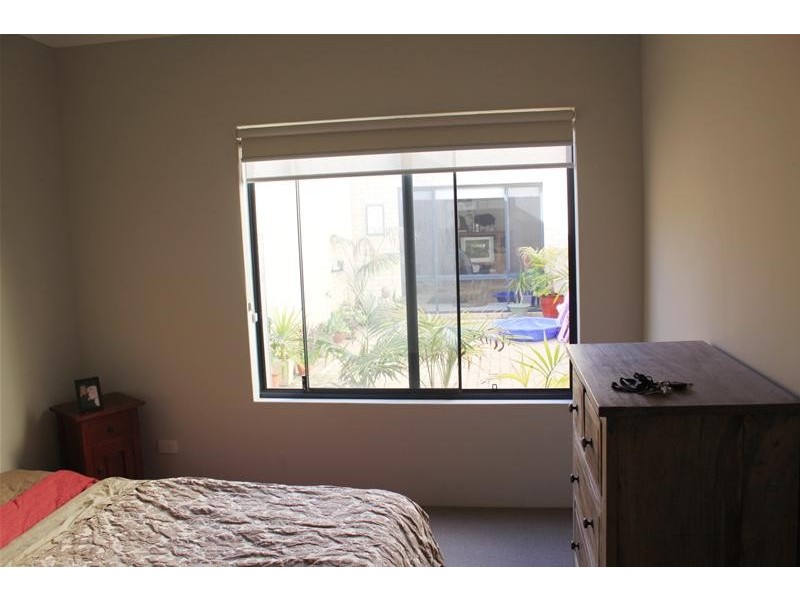 87 Shepperton Drive, Butler WA 6036