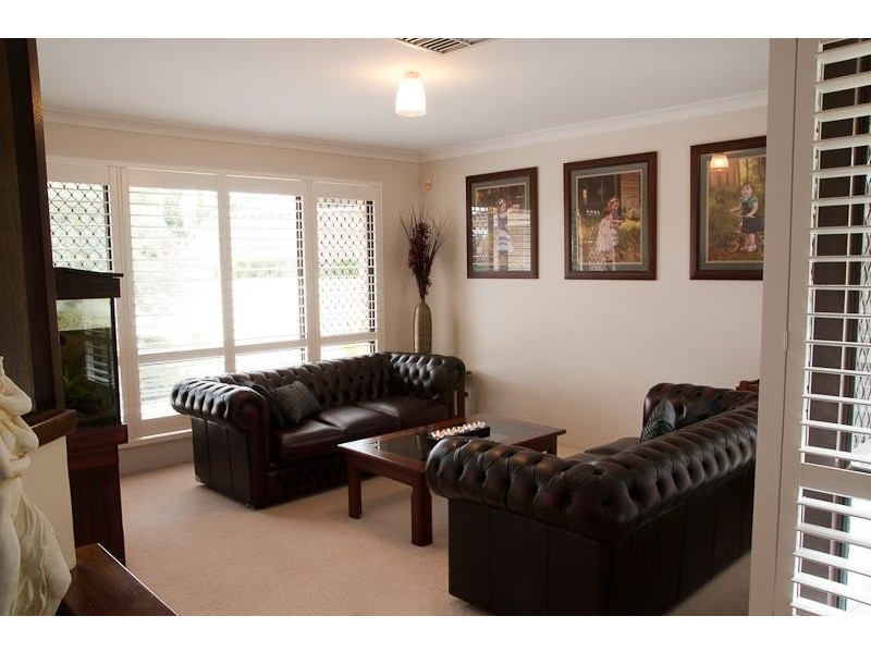 11 Irene Place, Beldon WA 6027