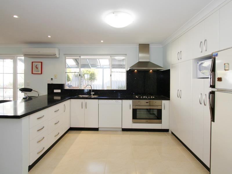 96 Otisco Crescent, Joondalup WA 6027