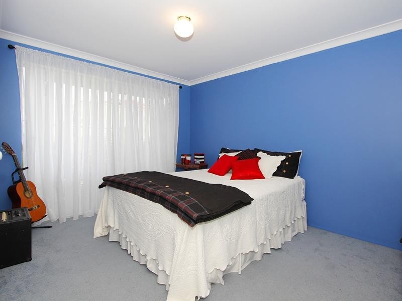 30 Roxburgh Circle, Kinross WA 6028