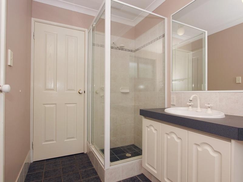 30 Roxburgh Circle, Kinross WA 6028