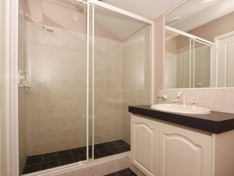 30 Roxburgh Circle, Kinross WA 6028