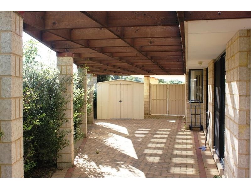 55 Palmerston Crescent, Tapping WA 6065