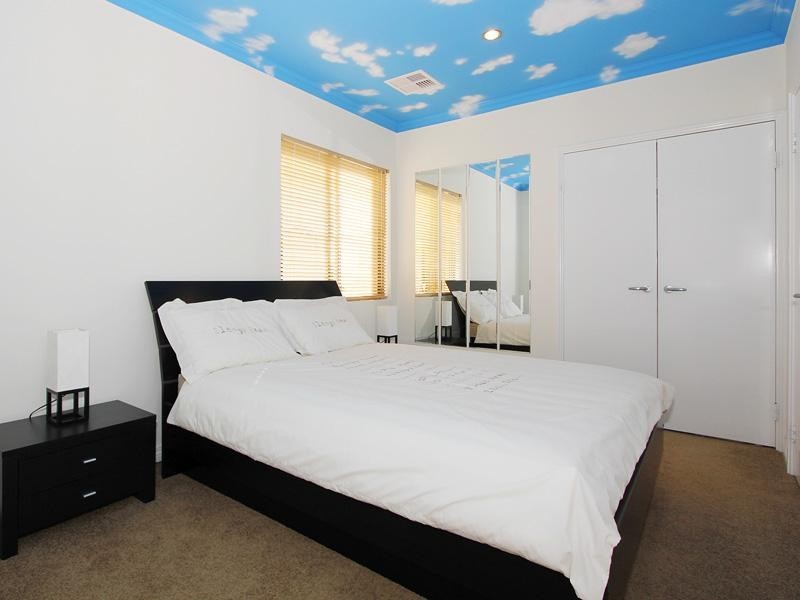 1 Shiralee Bend, Carramar WA 6031