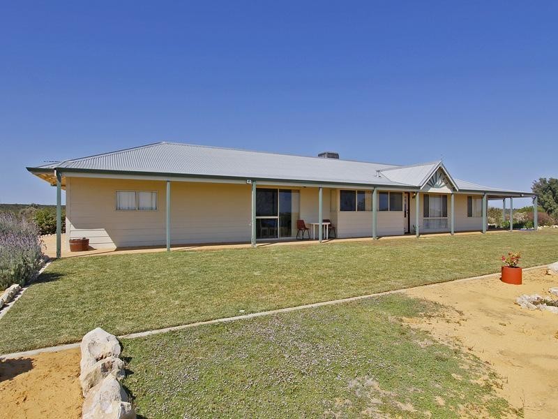 14 The Ridge, Lancelin WA 6044