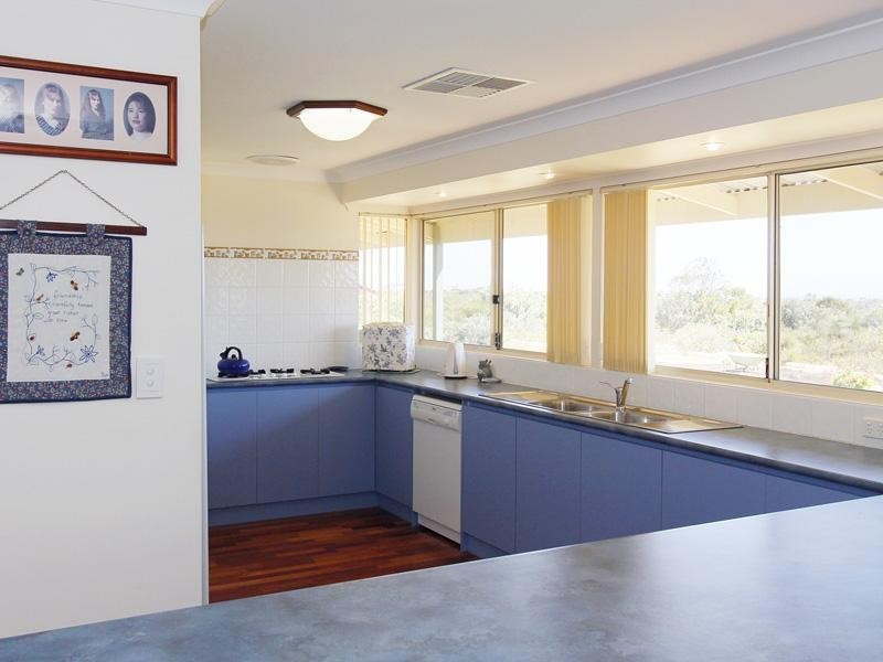 14 The Ridge, Lancelin WA 6044