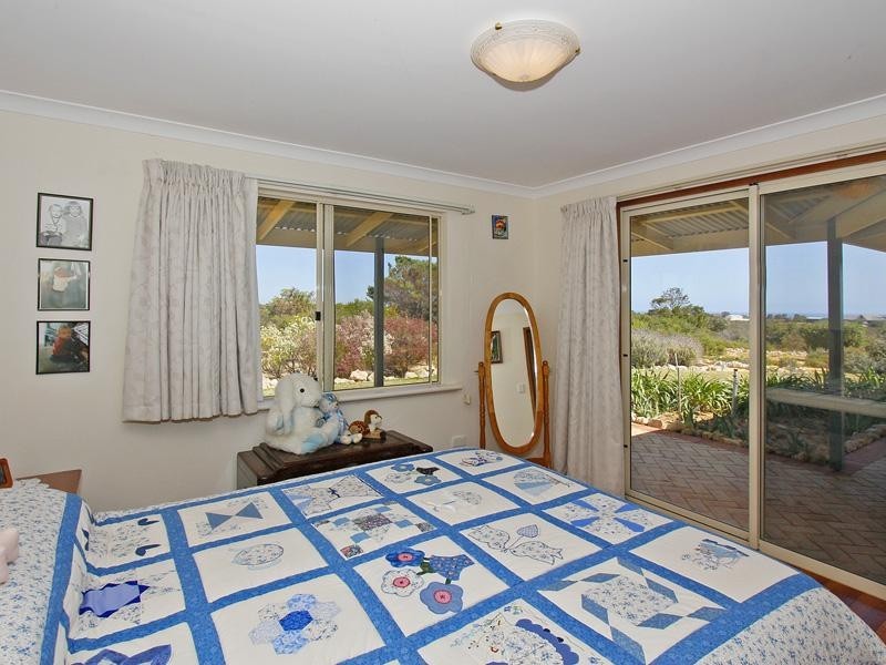 14 The Ridge, Lancelin WA 6044