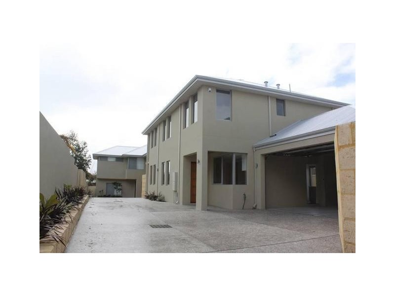 34B Pearl Parade, Scarborough WA 6019