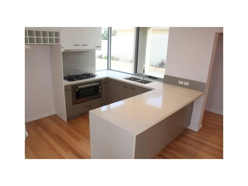 34B Pearl Parade, Scarborough WA 6019