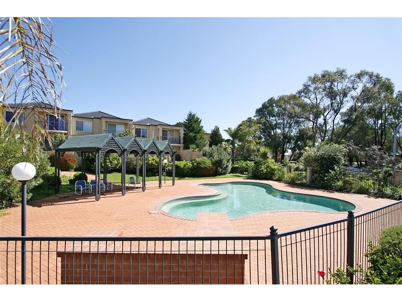 6/5 Spyglass Grove, Connolly WA 6027