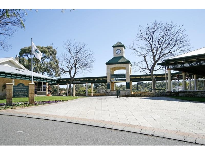 6/5 Spyglass Grove, Connolly WA 6027