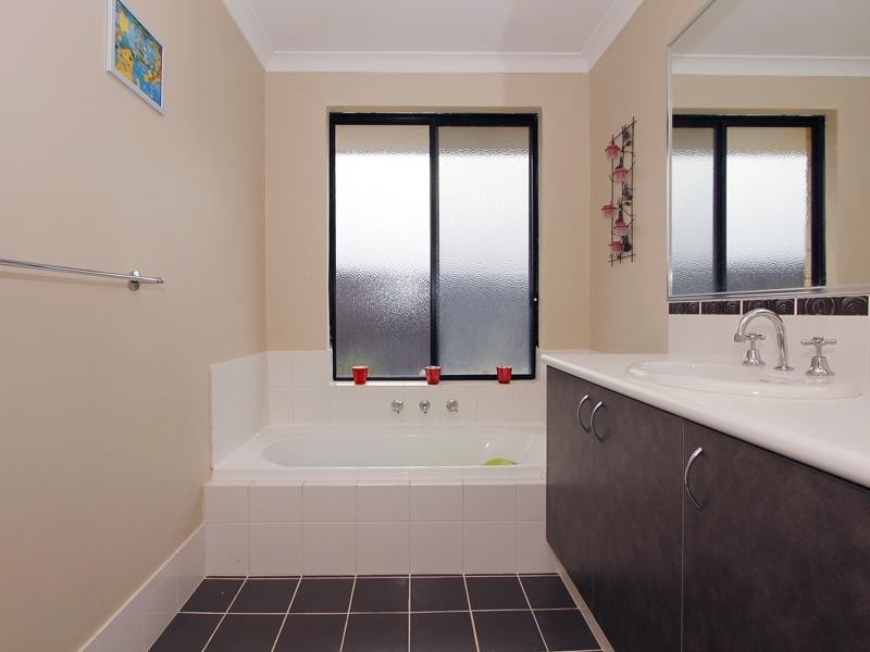 44 Ballymote Gardens, Ridgewood WA 6030