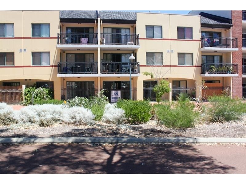 70/167 Grand Boulevard, Joondalup WA 6027