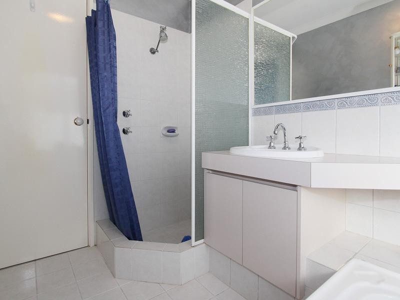 27 Gardiner Heights, Kinross WA 6028