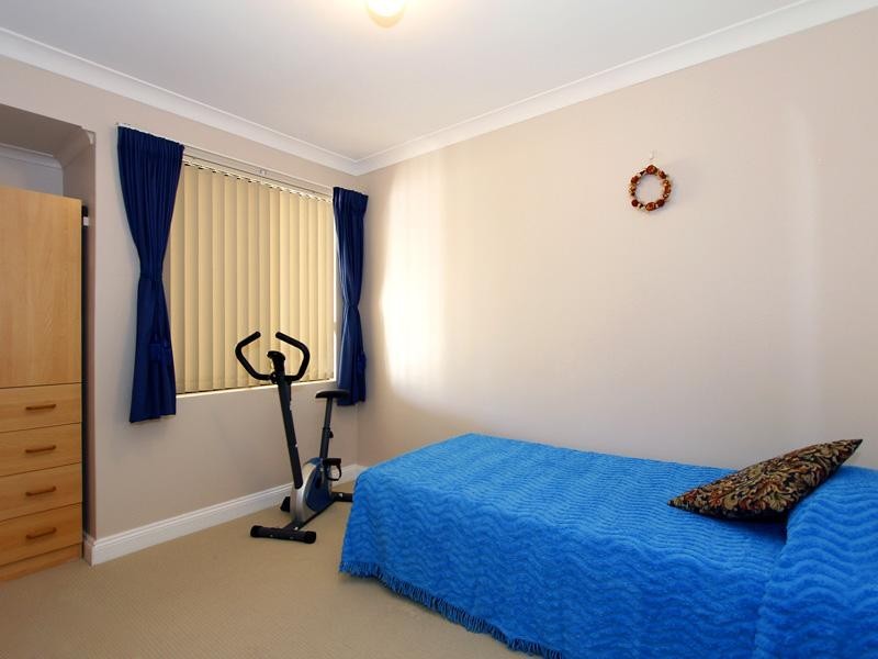 42 Osprey Circle, Ballajura WA 6066