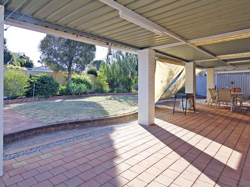 42 Osprey Circle, Ballajura WA 6066