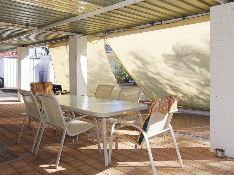 42 Osprey Circle, Ballajura WA 6066