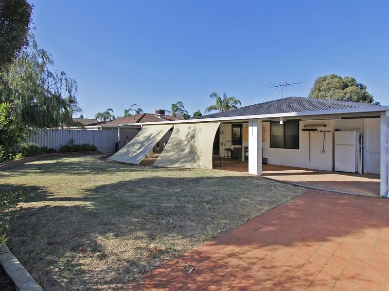 42 Osprey Circle, Ballajura WA 6066