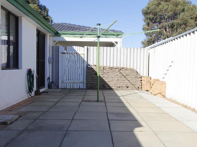 42 Osprey Circle, Ballajura WA 6066