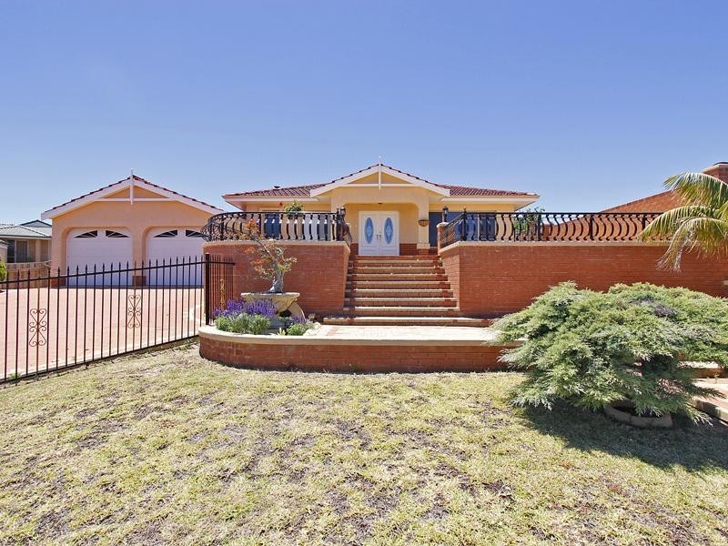 12 Sheringham Retreat, Currambine WA 6028