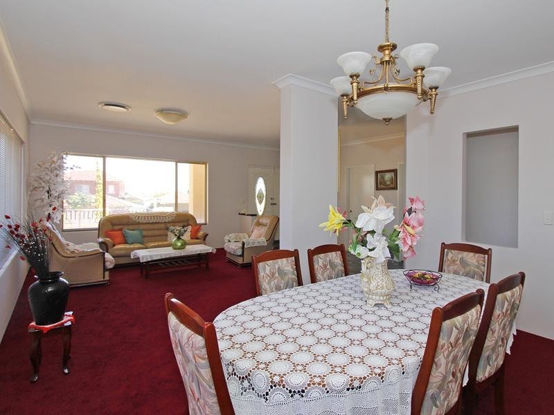 12 Sheringham Retreat, Currambine WA 6028