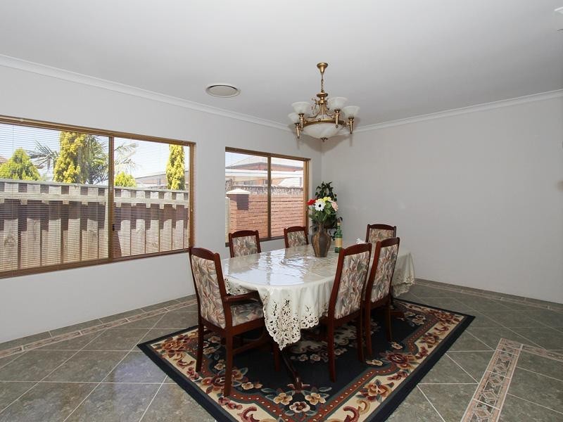 12 Sheringham Retreat, Currambine WA 6028