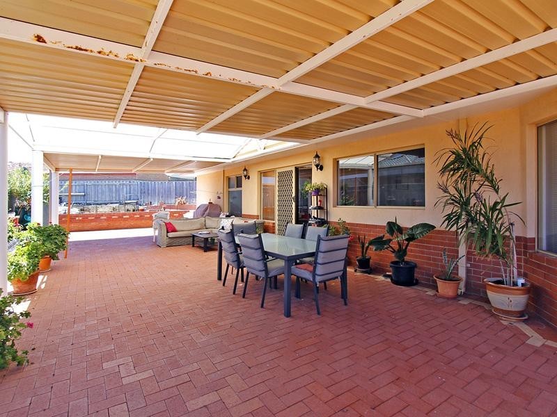 12 Sheringham Retreat, Currambine WA 6028