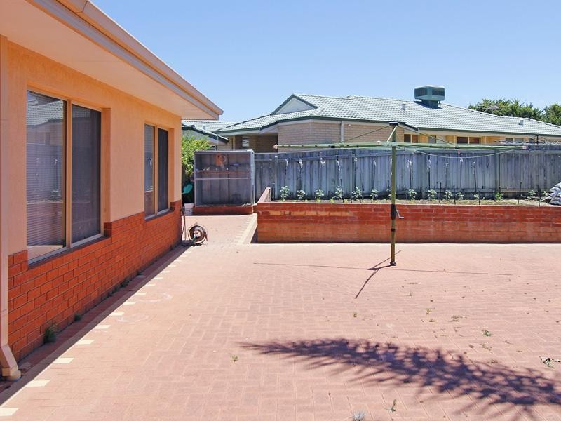 12 Sheringham Retreat, Currambine WA 6028